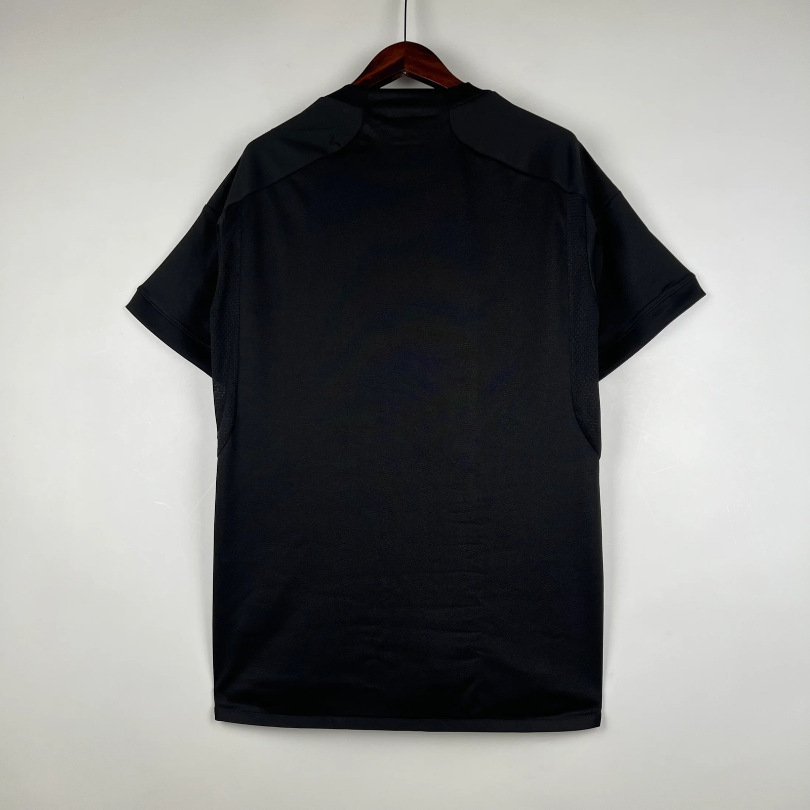 Real Madrid 23/24 3rd Shirt - obrazek 2