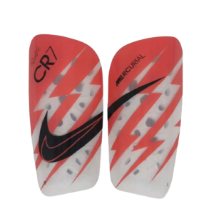 Ochraniacze piłkarskie Mercurial